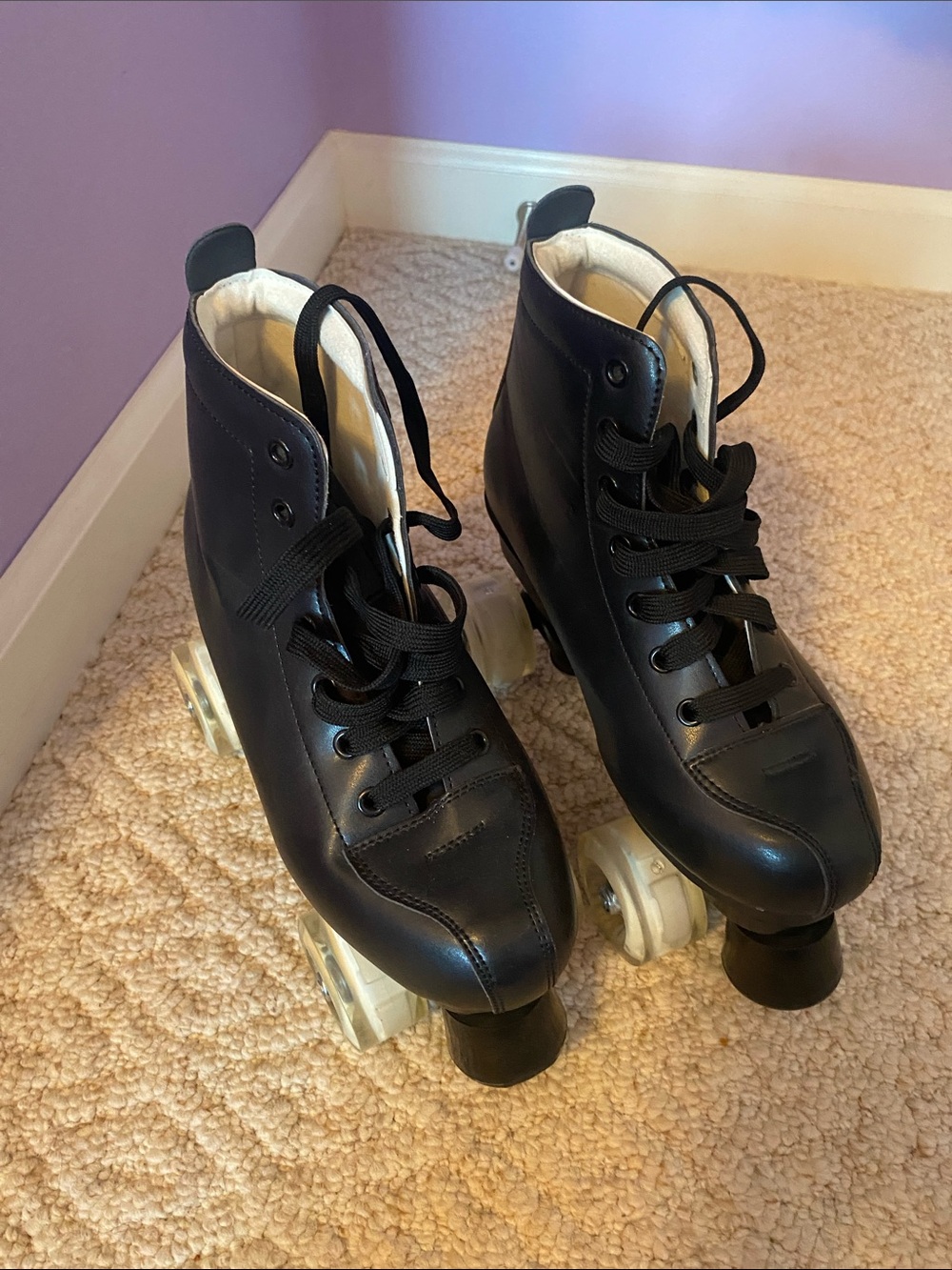 Classic Black Women's Retro Roller Skate Boots